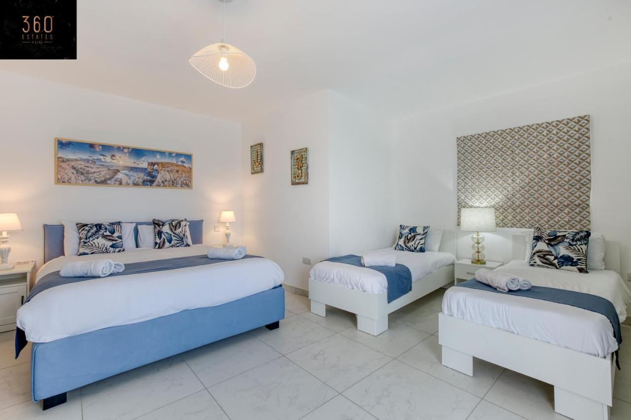 Seafront With Beautiful Views & Outdoor By 360 Estates St. Paul's Bay
